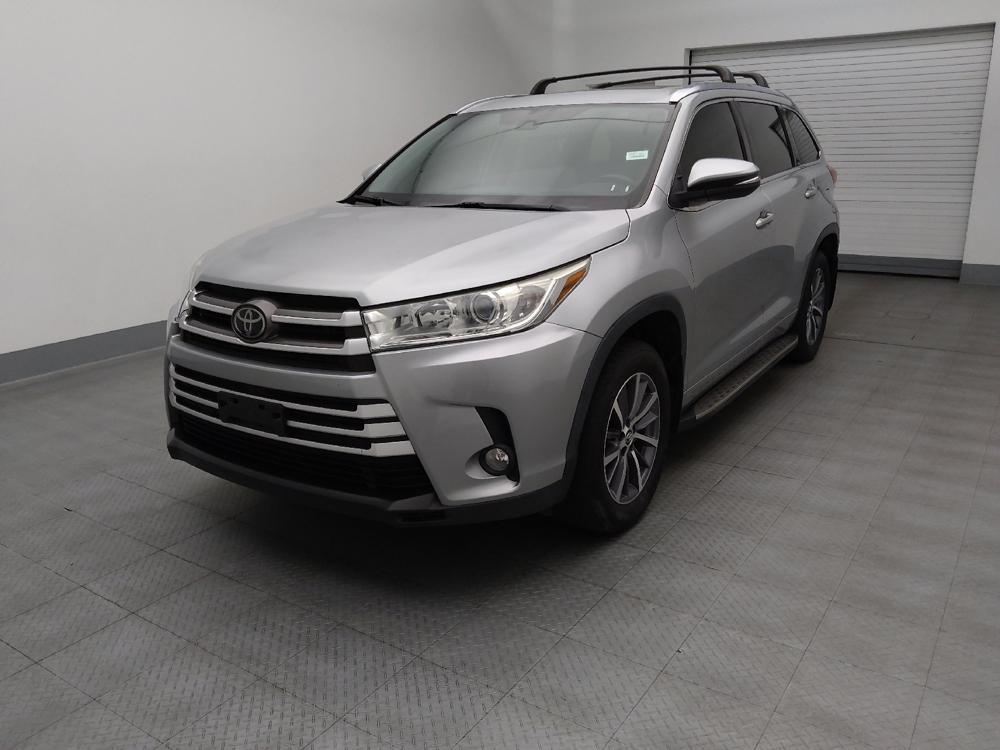 used 2018 Toyota Highlander car, priced at $24,095