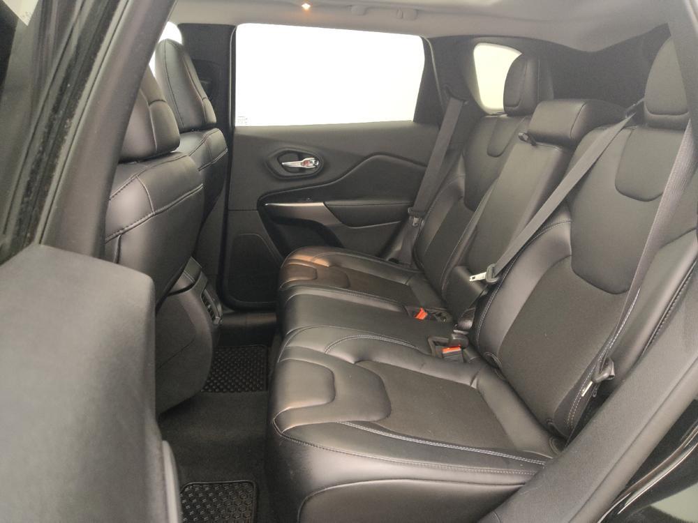used 2020 Jeep Cherokee car, priced at $18,295