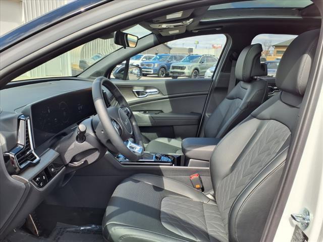 new 2025 Kia Sportage car, priced at $38,605
