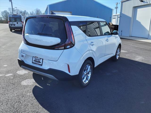 new 2025 Kia Soul car, priced at $21,895