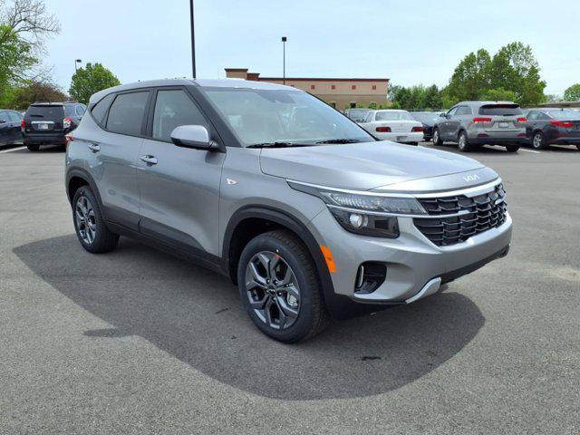 new 2025 Kia Seltos car, priced at $25,965