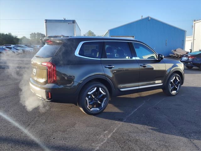 new 2025 Kia Telluride car, priced at $42,142