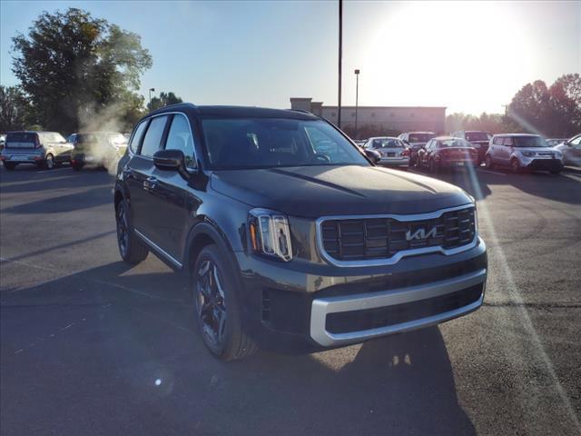 new 2025 Kia Telluride car, priced at $42,142