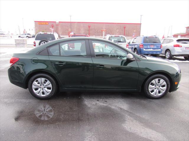 used 2014 Chevrolet Cruze car, priced at $9,498