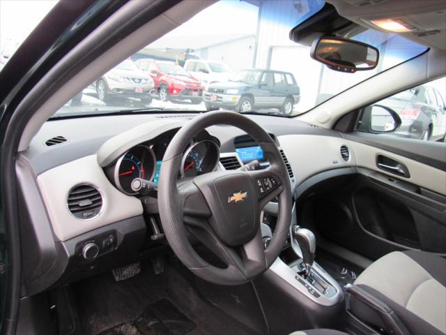 used 2014 Chevrolet Cruze car, priced at $9,498