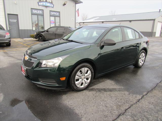 used 2014 Chevrolet Cruze car, priced at $9,498