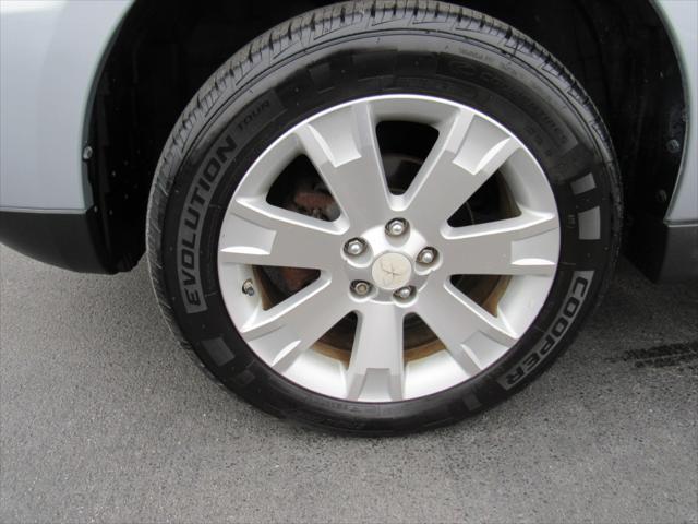 used 2010 Mitsubishi Outlander car, priced at $6,995