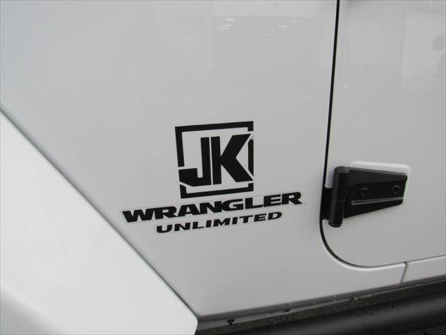 used 2016 Jeep Wrangler Unlimited car, priced at $25,995