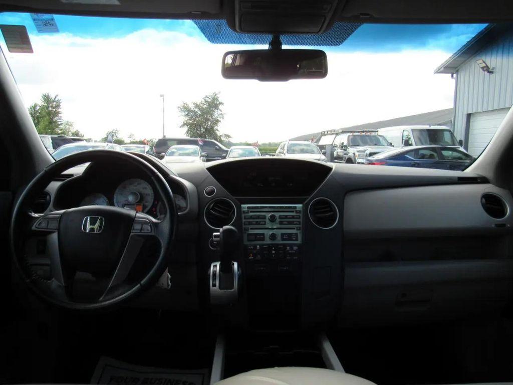 used 2009 Honda Pilot car, priced at $10,495
