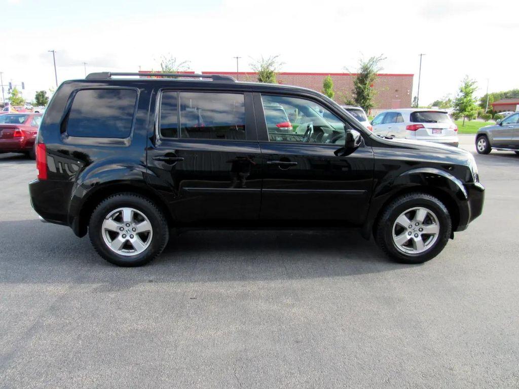 used 2009 Honda Pilot car, priced at $10,495