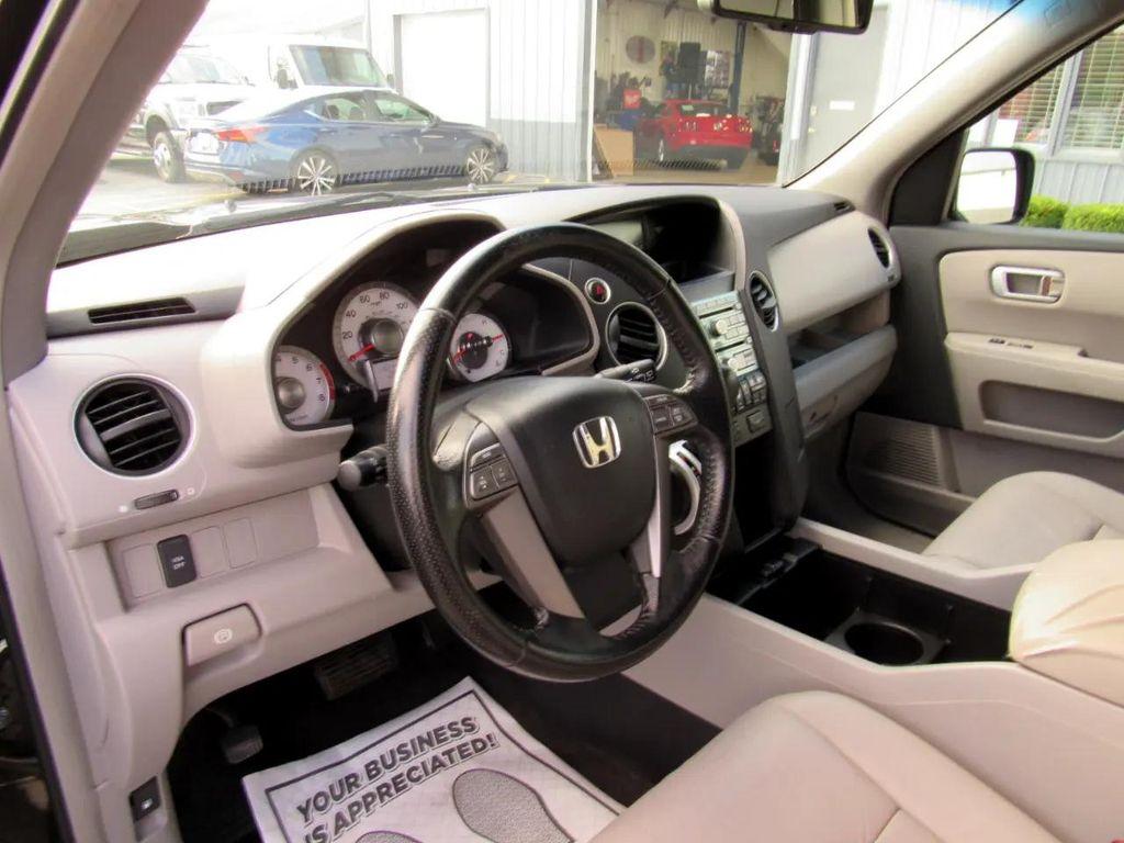 used 2009 Honda Pilot car, priced at $10,495