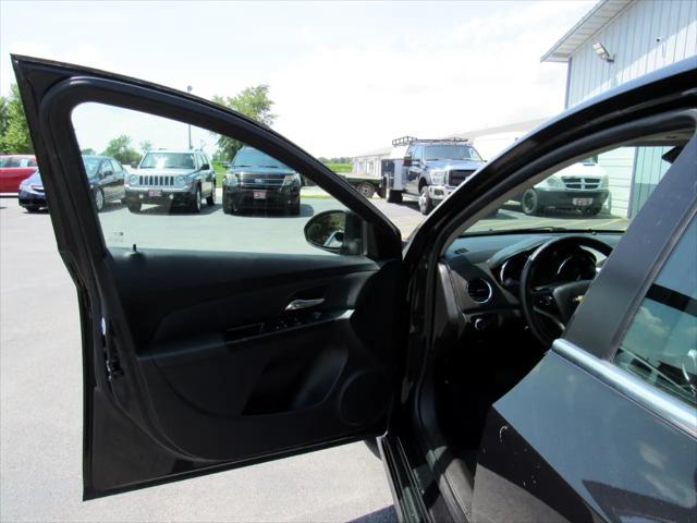 used 2014 Chevrolet Cruze car, priced at $8,895