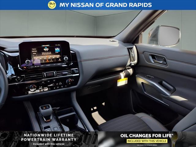new 2025 Nissan Pathfinder car, priced at $43,960