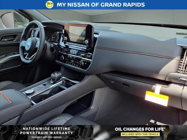 new 2025 Nissan Pathfinder car, priced at $43,960