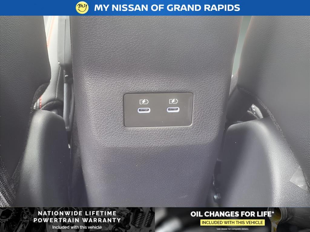 new 2025 Nissan Kicks car, priced at $31,008