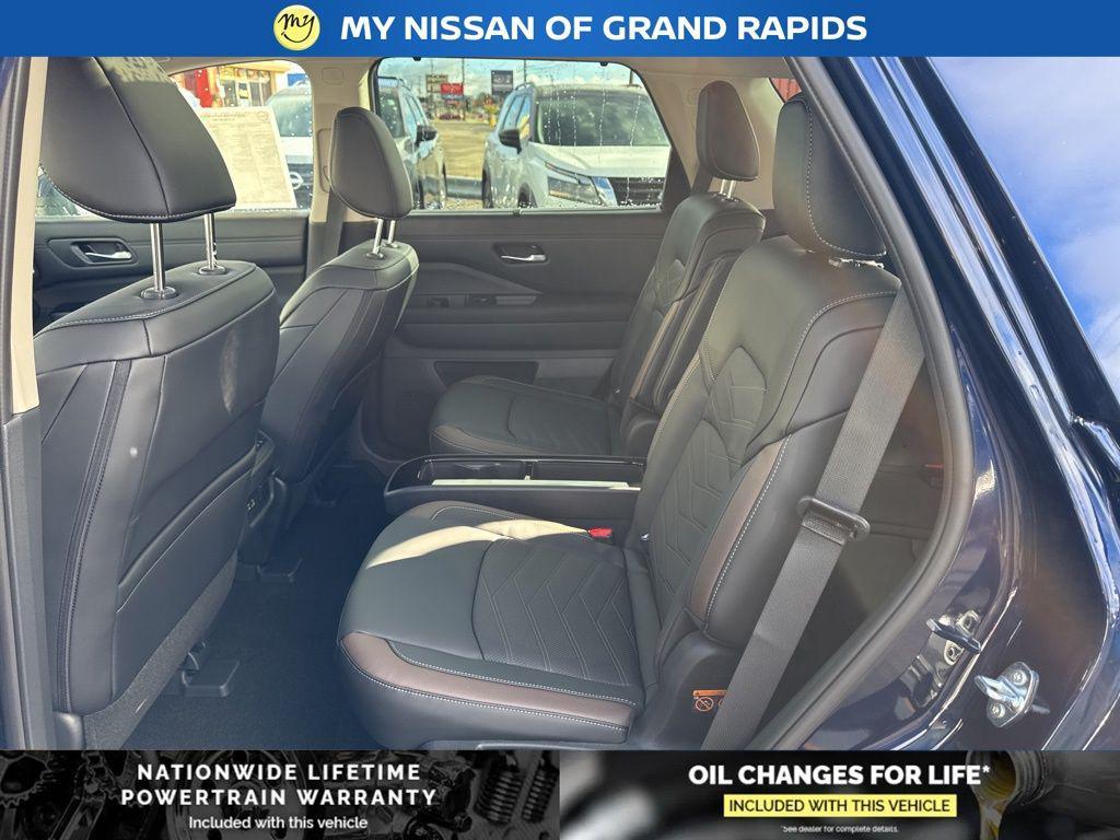 new 2025 Nissan Pathfinder car, priced at $46,564