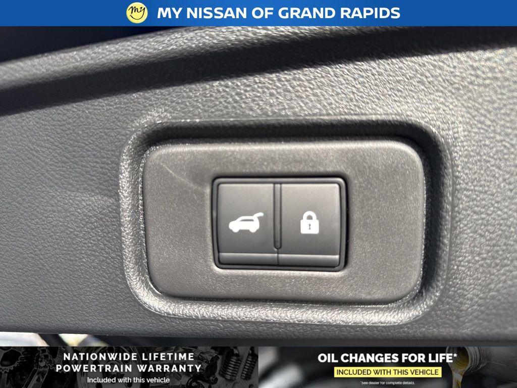 new 2025 Nissan Pathfinder car, priced at $46,564