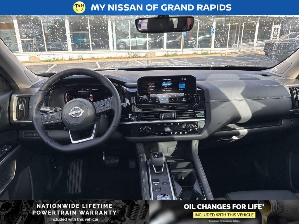 new 2025 Nissan Pathfinder car, priced at $46,564