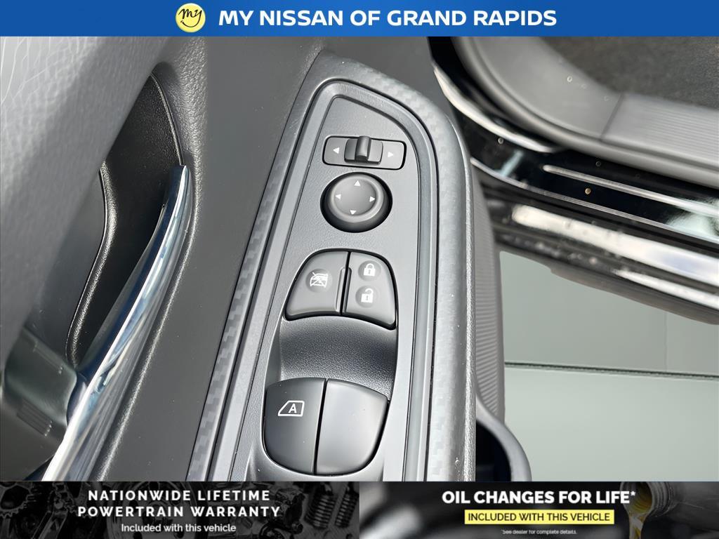 new 2025 Nissan Versa car, priced at $22,061