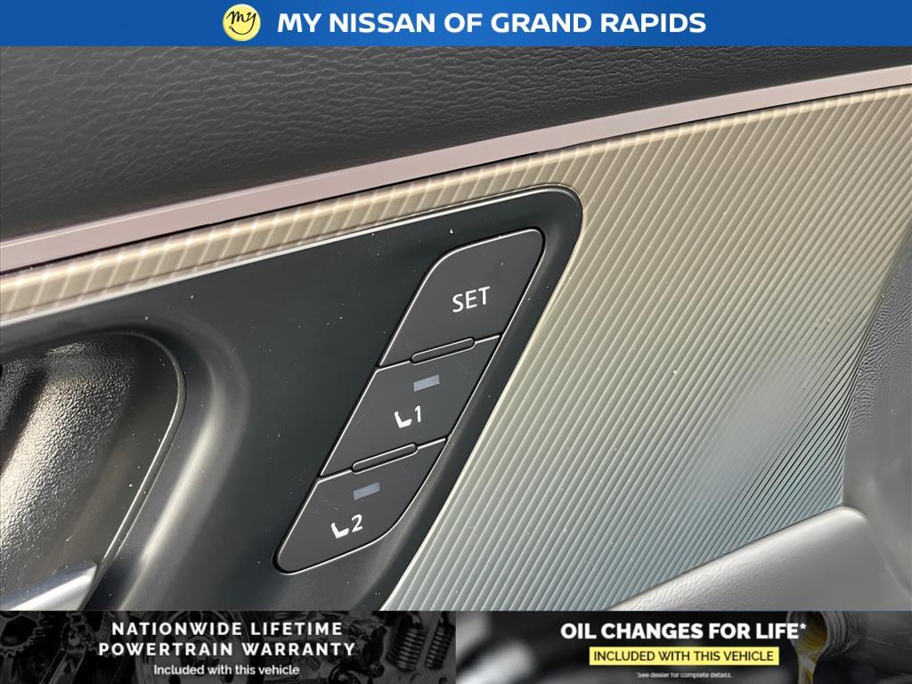new 2025 Nissan Murano car, priced at $43,207