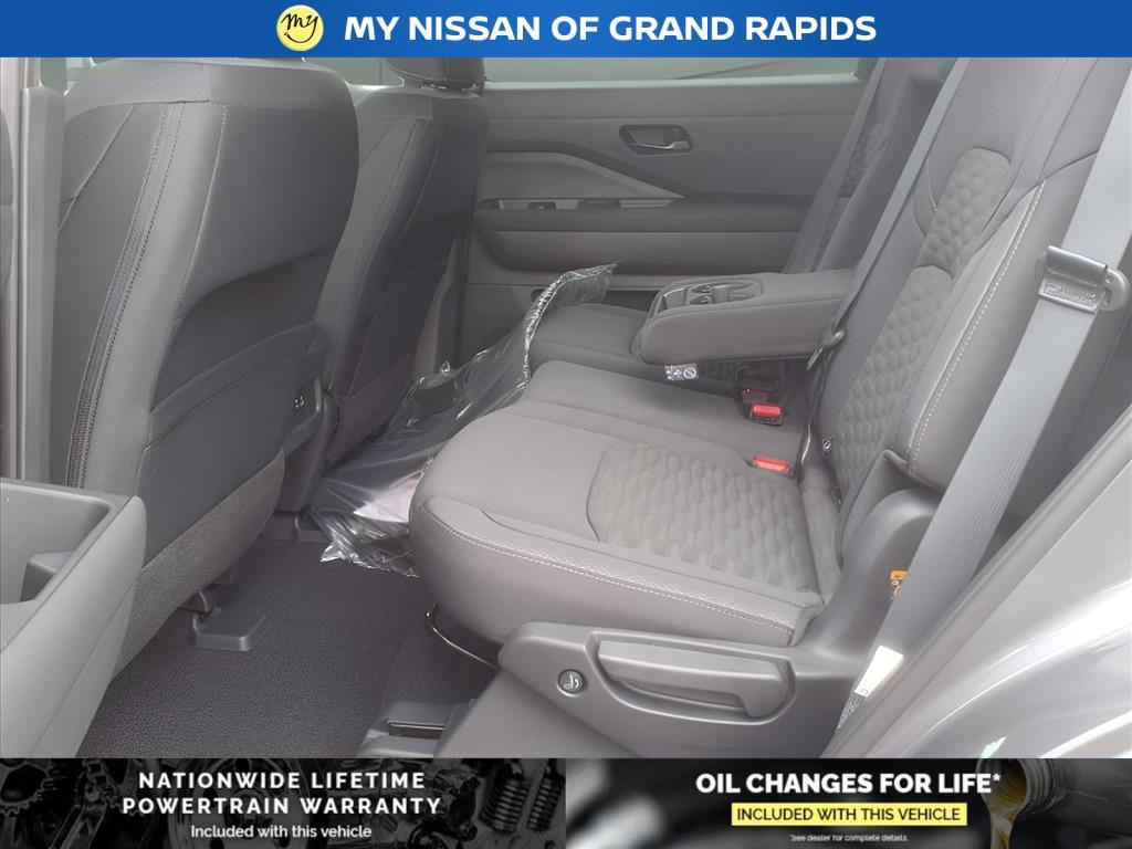 new 2025 Nissan Pathfinder car, priced at $38,384