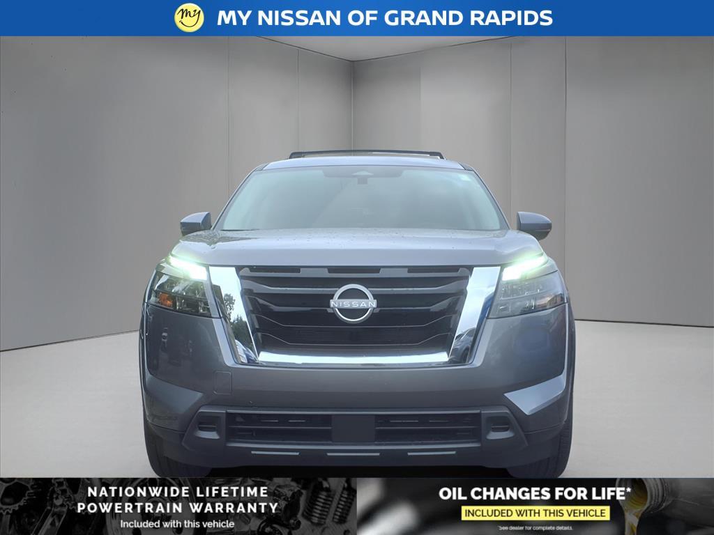 new 2025 Nissan Pathfinder car, priced at $38,384