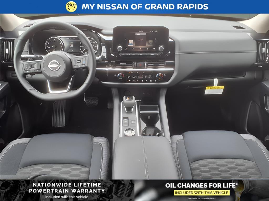 new 2025 Nissan Pathfinder car, priced at $38,384
