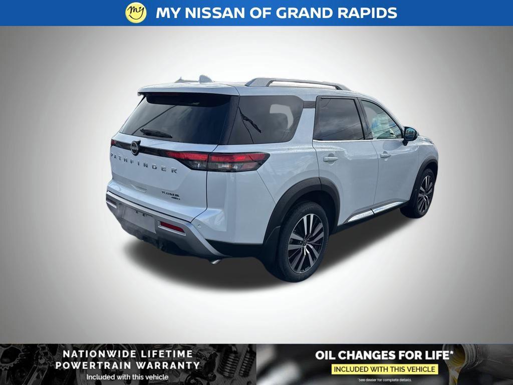 new 2025 Nissan Pathfinder car, priced at $45,193