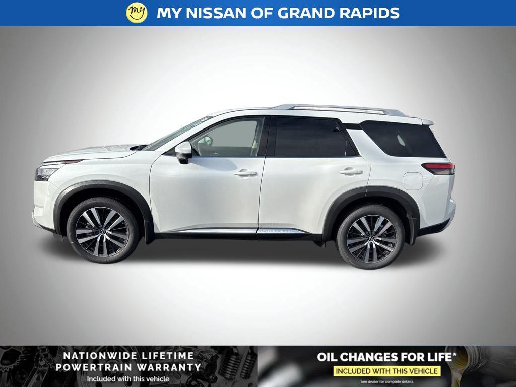 new 2025 Nissan Pathfinder car, priced at $45,193