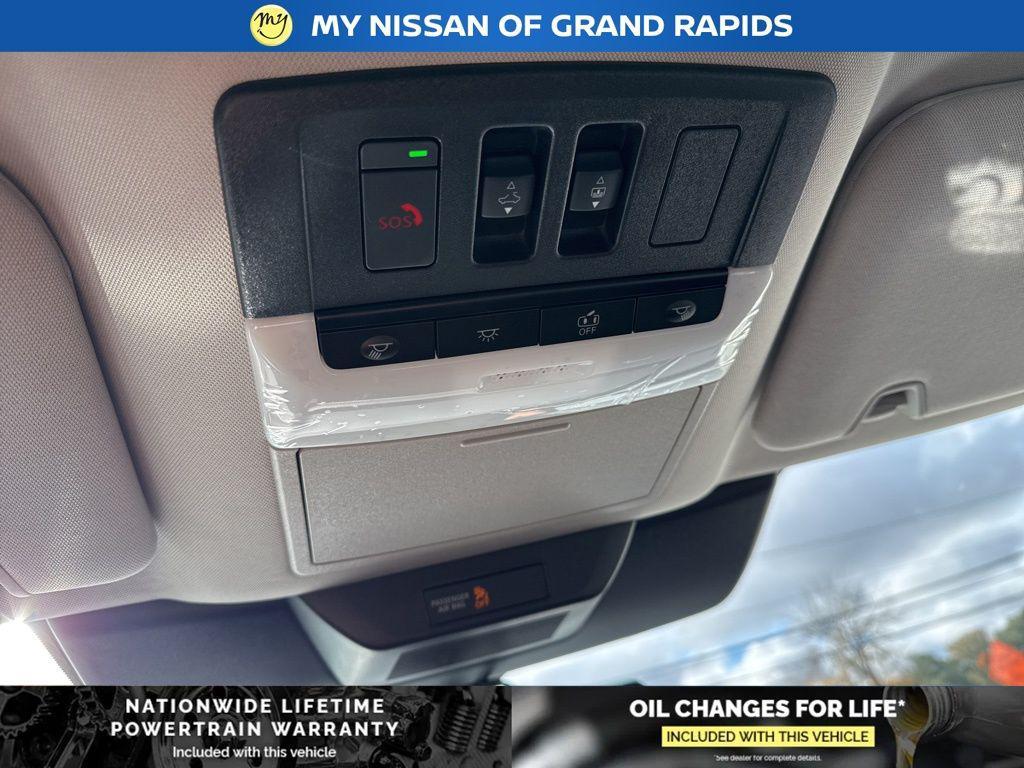 new 2025 Nissan Pathfinder car, priced at $45,193