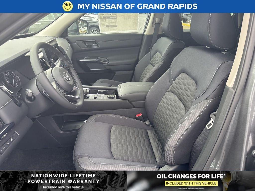 new 2025 Nissan Pathfinder car, priced at $36,713