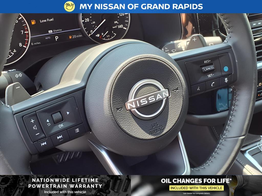 new 2025 Nissan Pathfinder car, priced at $38,384