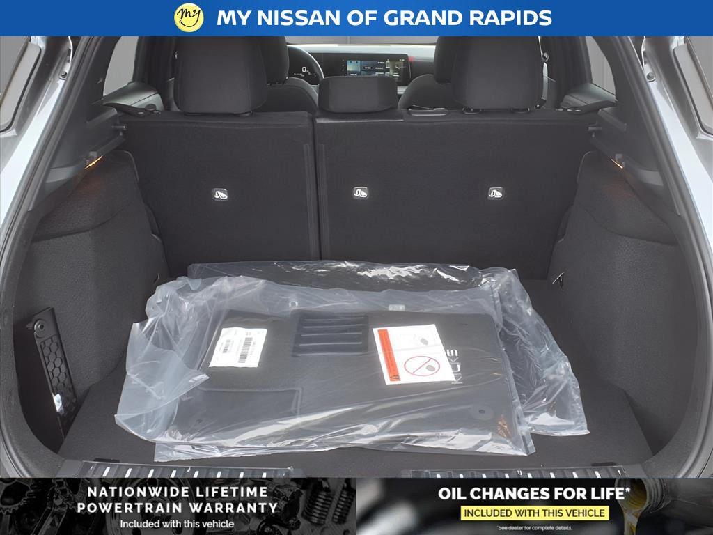 new 2025 Nissan Kicks car, priced at $27,136