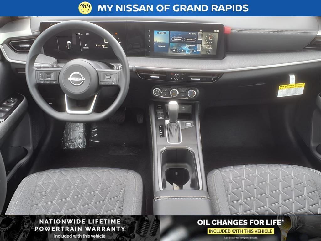 new 2025 Nissan Kicks car, priced at $27,136