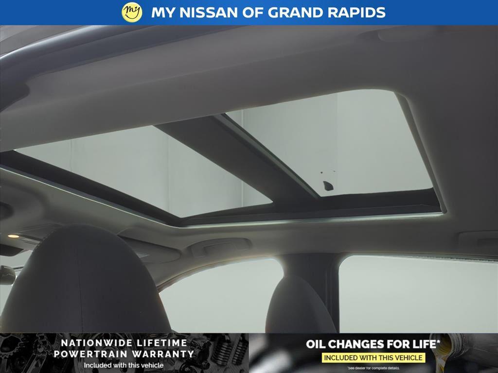 new 2025 Nissan Kicks car, priced at $27,136