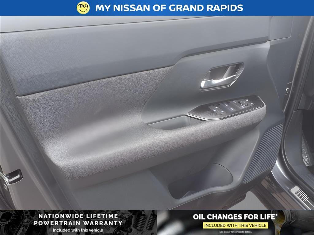 new 2025 Nissan Kicks car, priced at $27,136