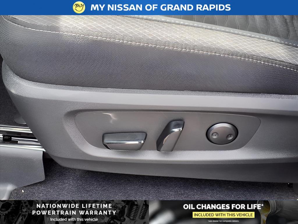 new 2025 Nissan Pathfinder car, priced at $38,171