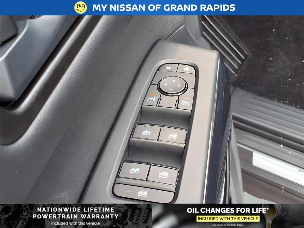new 2025 Nissan Pathfinder car, priced at $38,171
