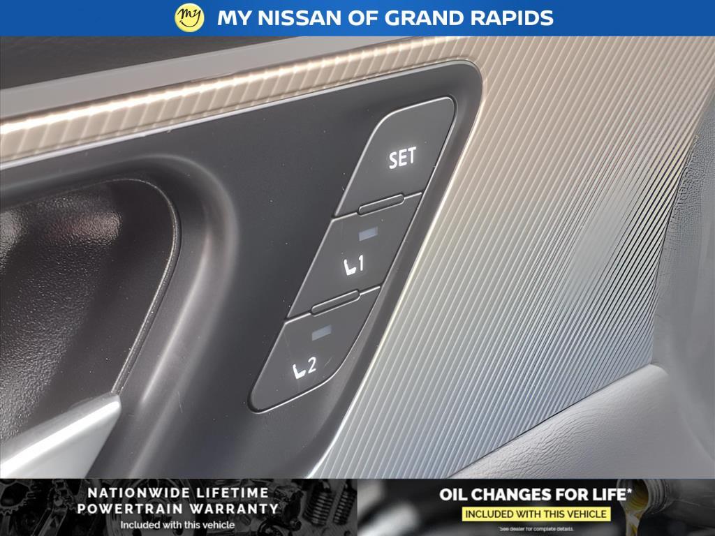 new 2025 Nissan Murano car, priced at $42,957