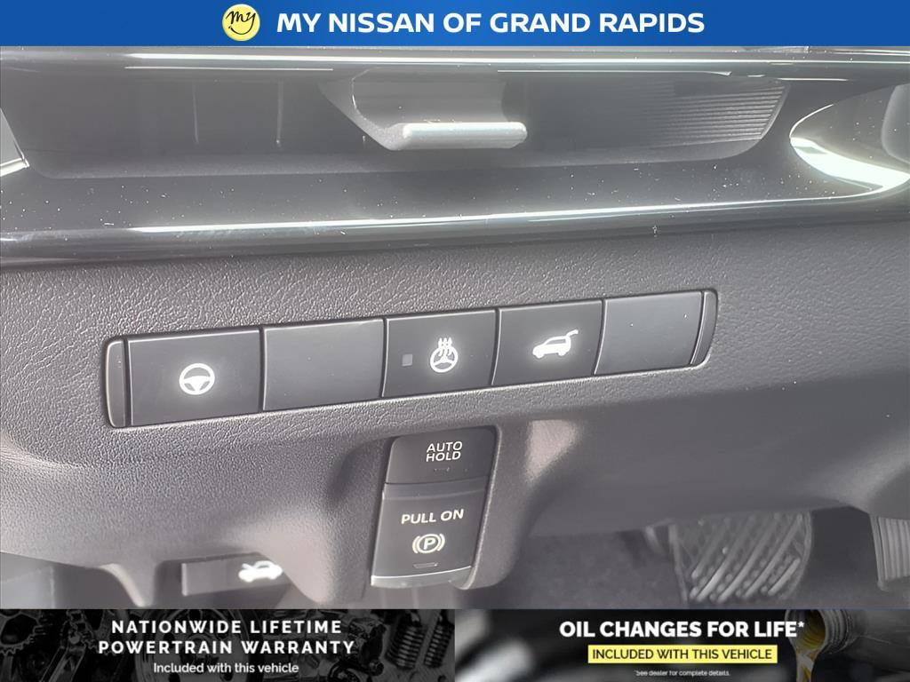 new 2025 Nissan Murano car, priced at $42,957