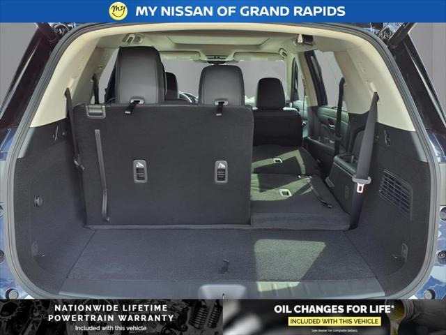 new 2025 Nissan Pathfinder car, priced at $44,338