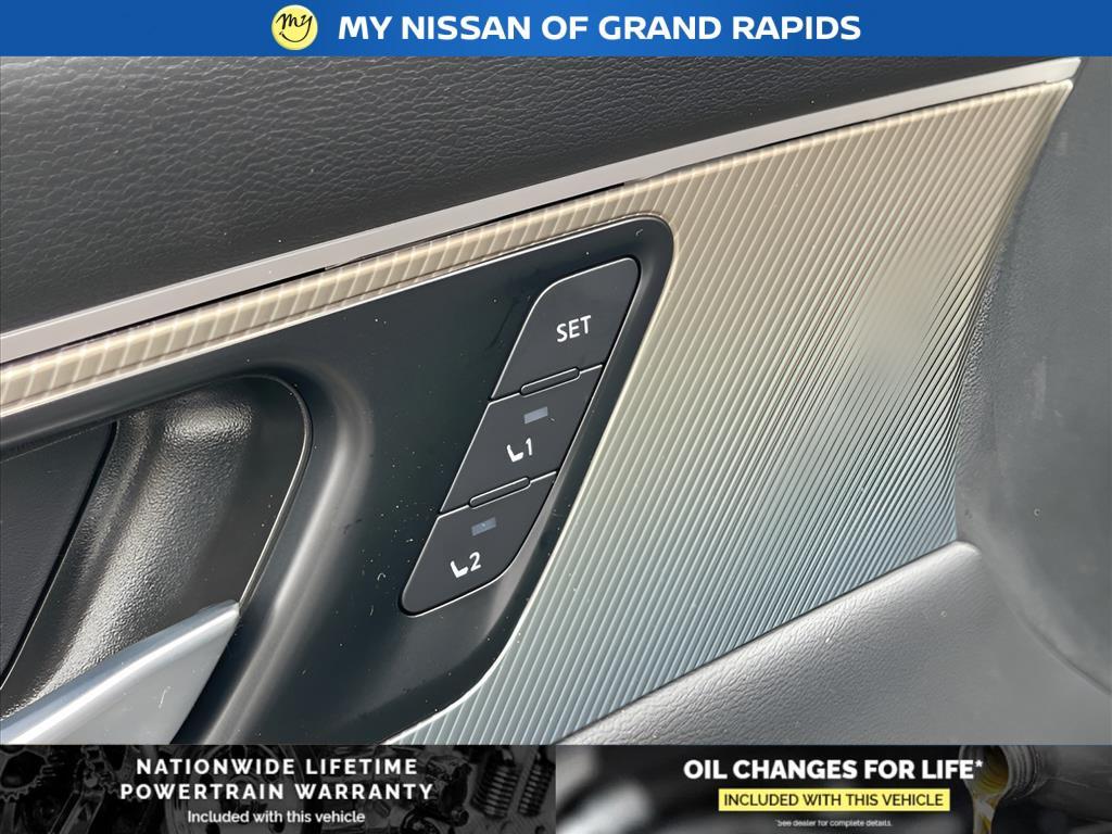 new 2025 Nissan Murano car, priced at $42,072