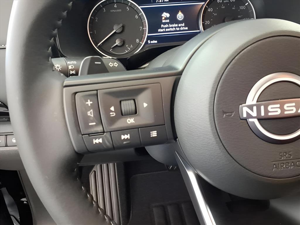 new 2025 Nissan Pathfinder car, priced at $36,671