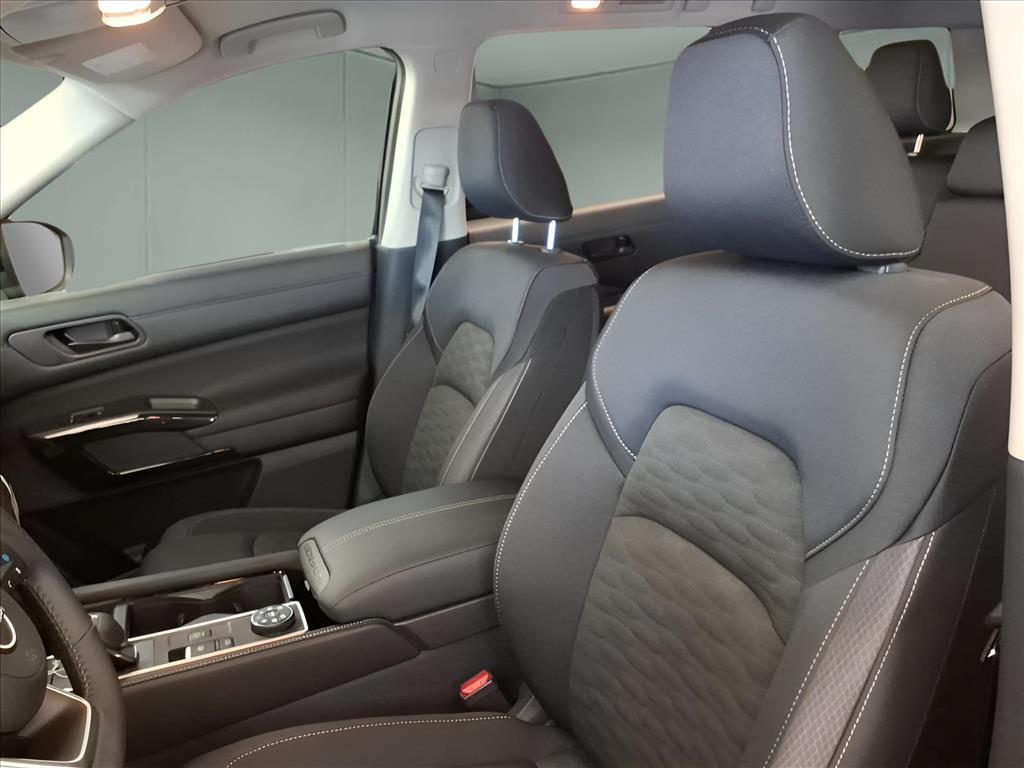 new 2025 Nissan Pathfinder car, priced at $36,671