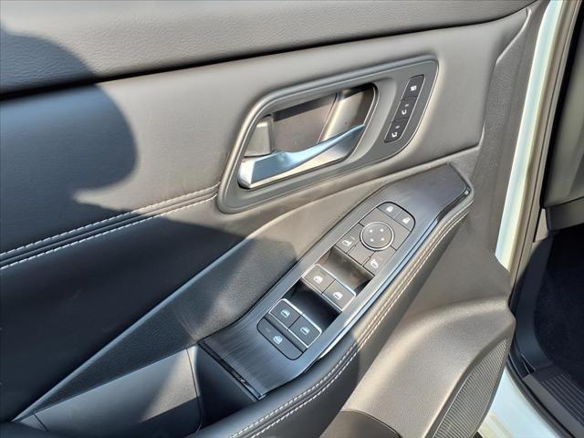 new 2025 Nissan Rogue car, priced at $44,550