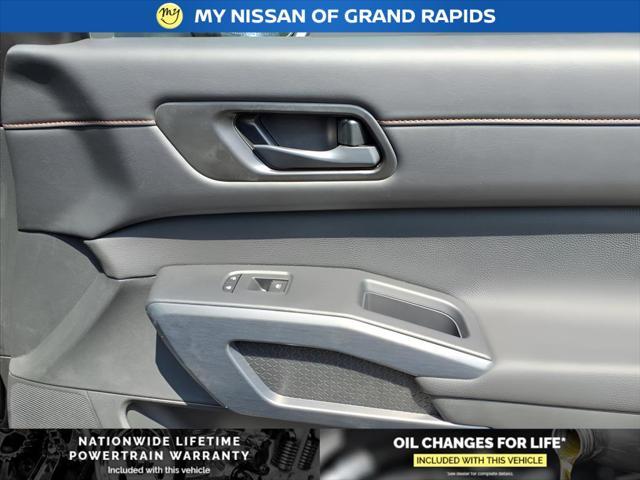 new 2025 Nissan Pathfinder car, priced at $43,960