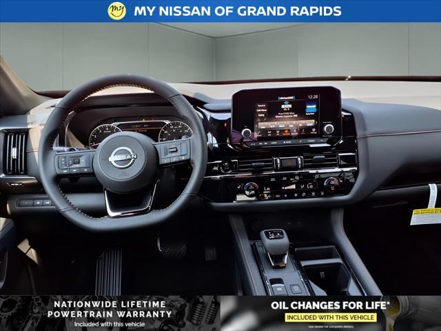 new 2025 Nissan Pathfinder car, priced at $43,960
