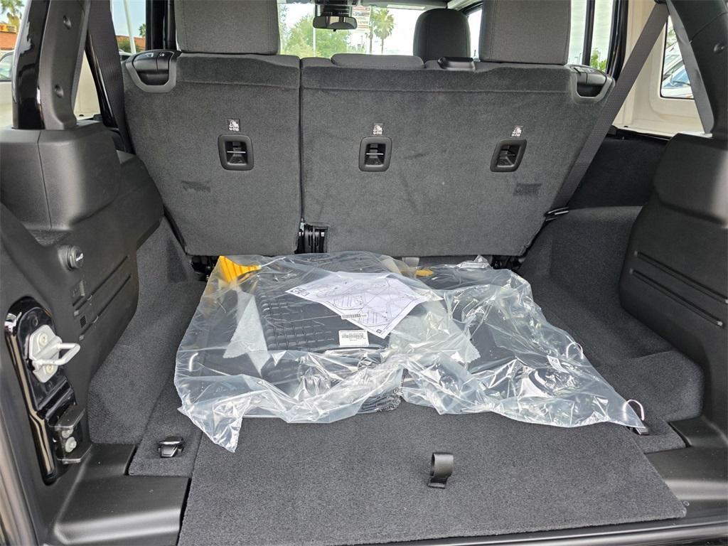 new 2025 Jeep Wrangler car, priced at $53,525