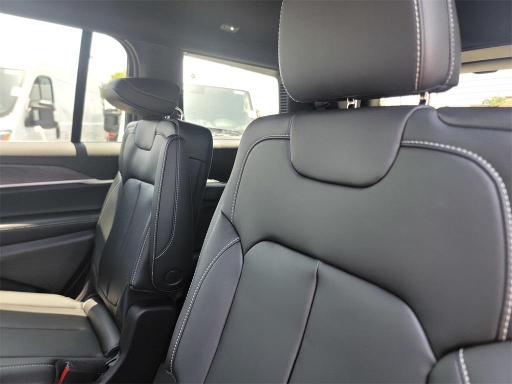 new 2025 Jeep Grand Cherokee L car, priced at $43,958