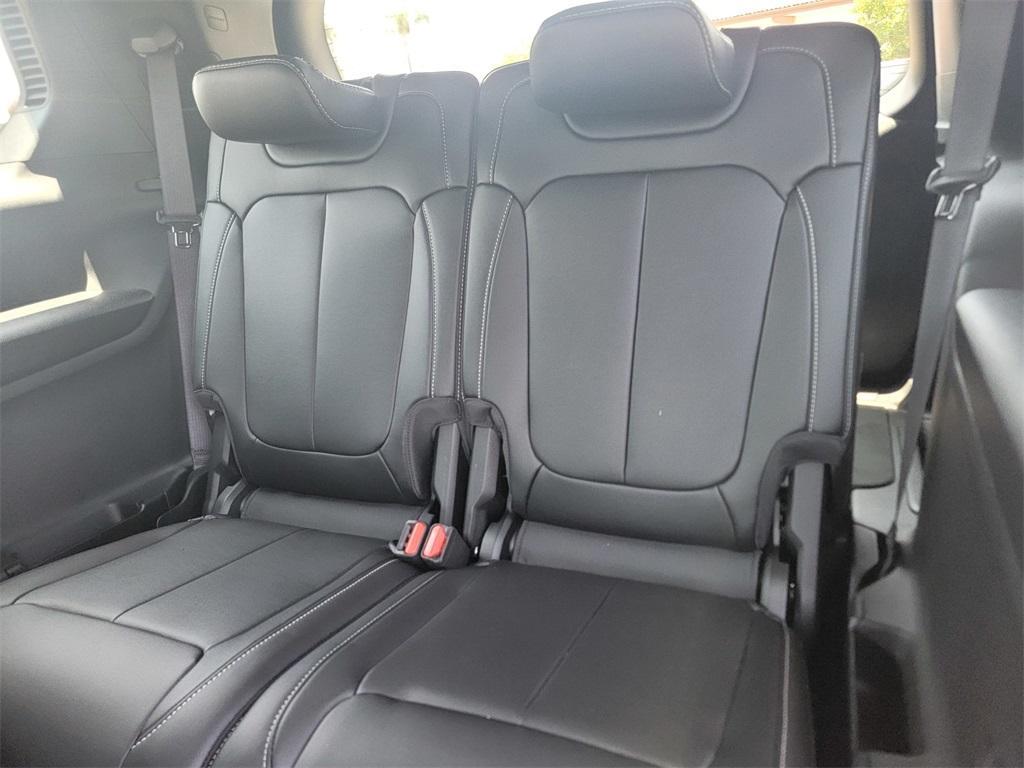 new 2025 Jeep Grand Cherokee L car, priced at $43,958